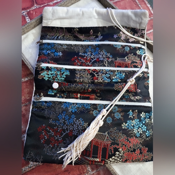 𝑽𝒕𝒈.𝑪𝒉𝒊𝒏𝒆𝒔𝒆 𝑳𝒐𝒏𝒈𝒆𝒗𝒊𝒕𝒚 𝑪𝒉𝒂𝒓𝒂𝒄𝒕𝒆𝒓 𝑨𝒎𝒖𝒍𝒆𝒕 𝑷𝒆𝒏 - Picture 10 of 16